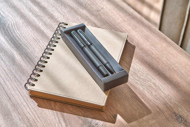 Metal and eco brass pen set 1349348_001 (Black)