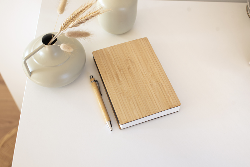 Bamboo covered notebook 9344_lif